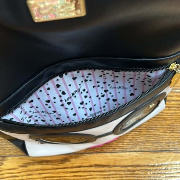 Betsey Johnson sunglasses face backpack black white pink LBREGAN style - Picture 3 of 12